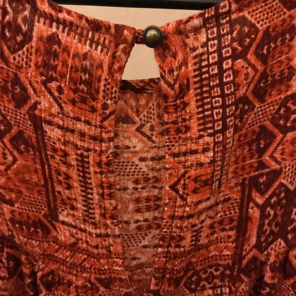 Top - Picture 5 of 7